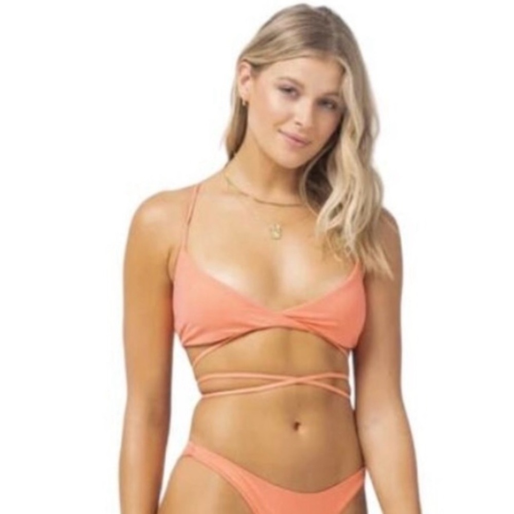 Kristen Bikini Top in Fusion Coral
LSPACE‎ NWT